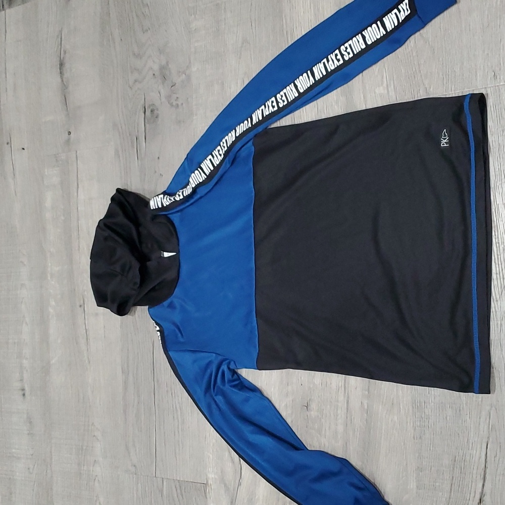 Boy's Long Sleeves Hoodie T-shirt sz 10